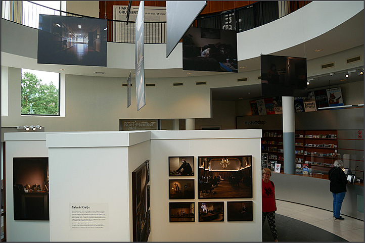 Tahné Kleijn, photos at Helmond Art Gallery