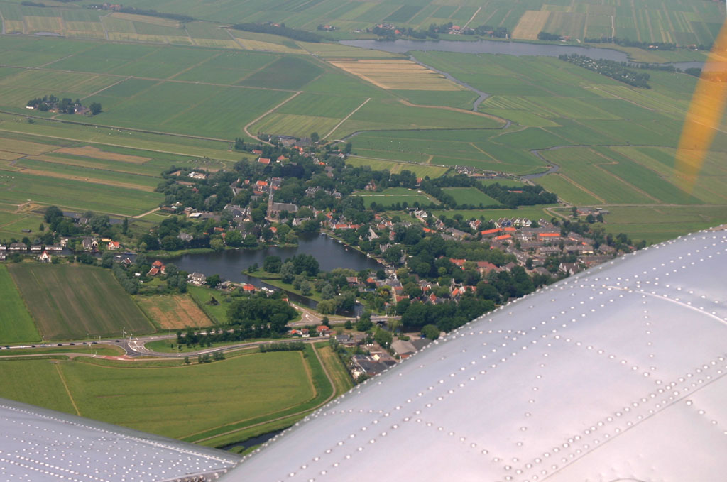 Scenic flight DC-3 PH-DDZ (2005)