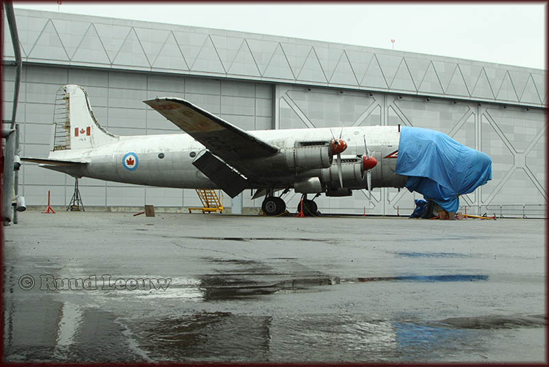 Canadair C-54GM North Star 1 ST, 17515 (c/n 122)