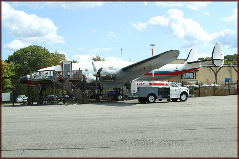 Lockheed Constellation N9412H at Greenwood Lake