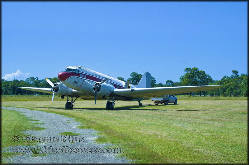 VH-DNF in tow