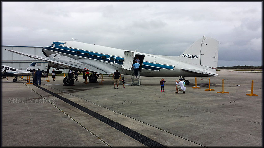 DC-3 N400MF