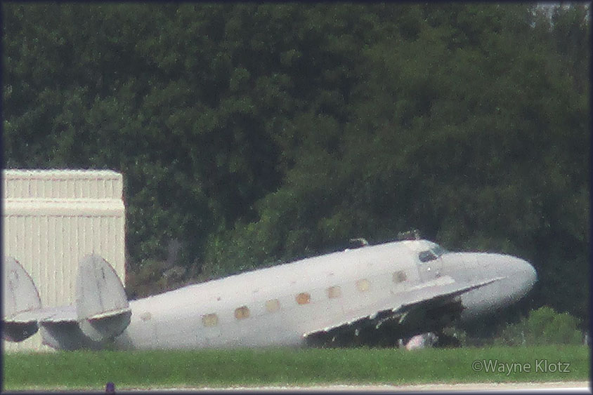N119J Lodestar stored at Louisville
