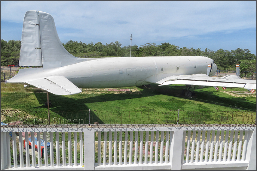DC-6 HK-3530X on display in Puerto Colombia; by Fred Streep 12-2019