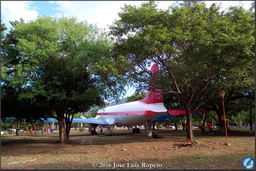 C-118A N44916 at Parque parque del Helado de Valledupar