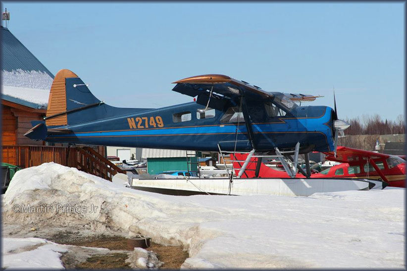 N2749, a Beaver waiting to get in the water