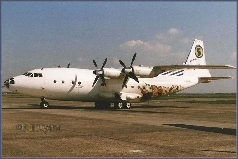 AN-12 LZ-SFK Air Sofia 1999