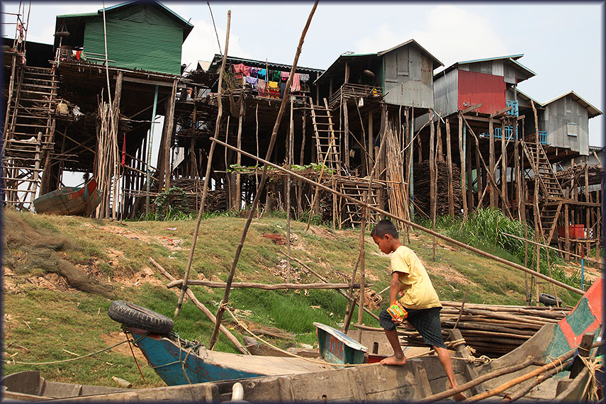 Kompong Phluk excursion, Cambodia 2013
