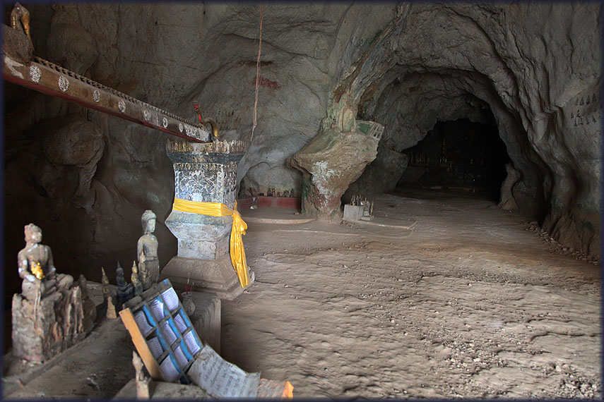 Pak Ou Caves excursion - LAOS