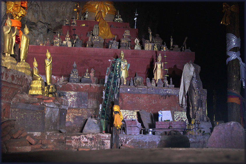 Pak Ou Caves excursion - LAOS