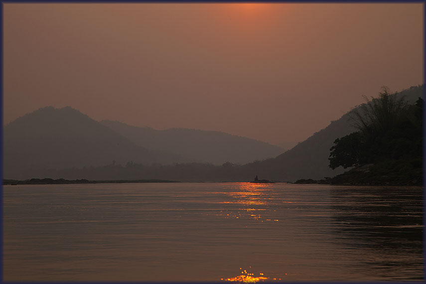 Pak Ou Caves excursion - LAOS