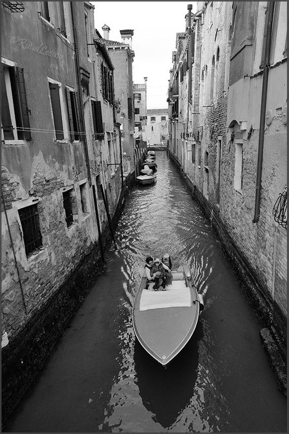 Venice in black & white (2022)