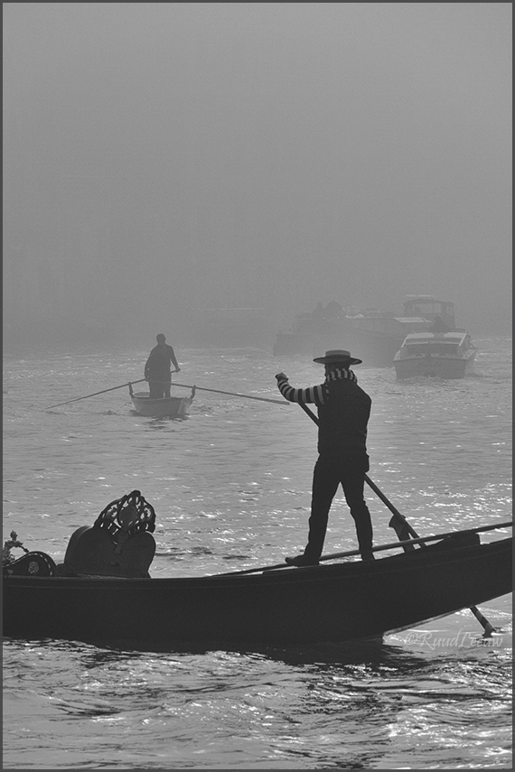 Venice in black & white (2022)