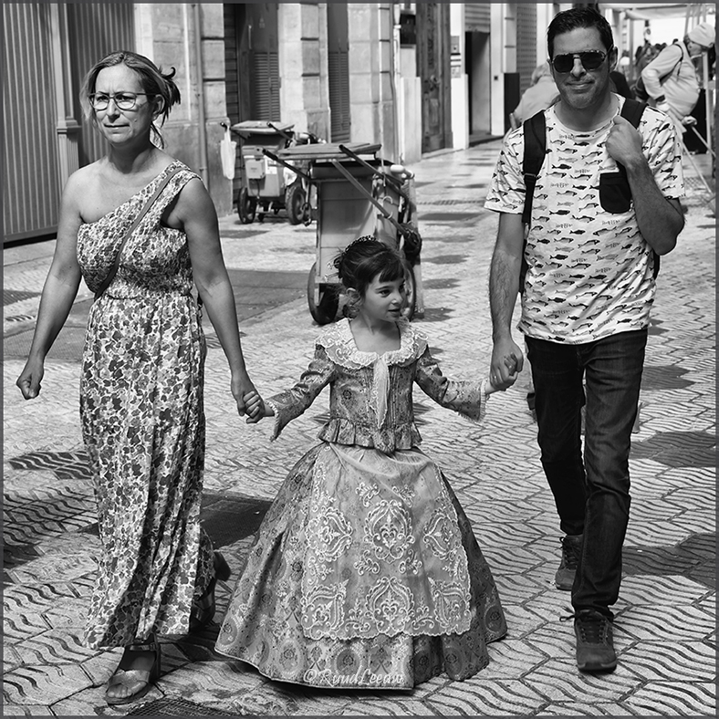 The streets of Valencia for streetphotography (3-3023)