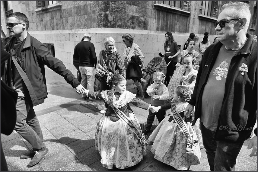 The streets of Valencia for streetphotography (3-3023)