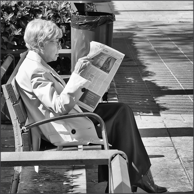 The streets of Valencia for streetphotography (3-3023)