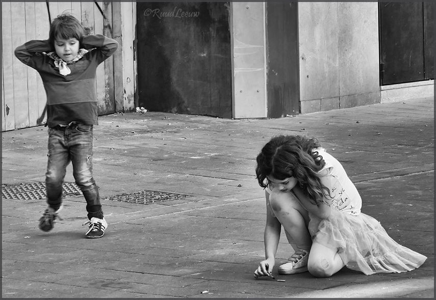 The streets of Valencia for streetphotography (3-3023)