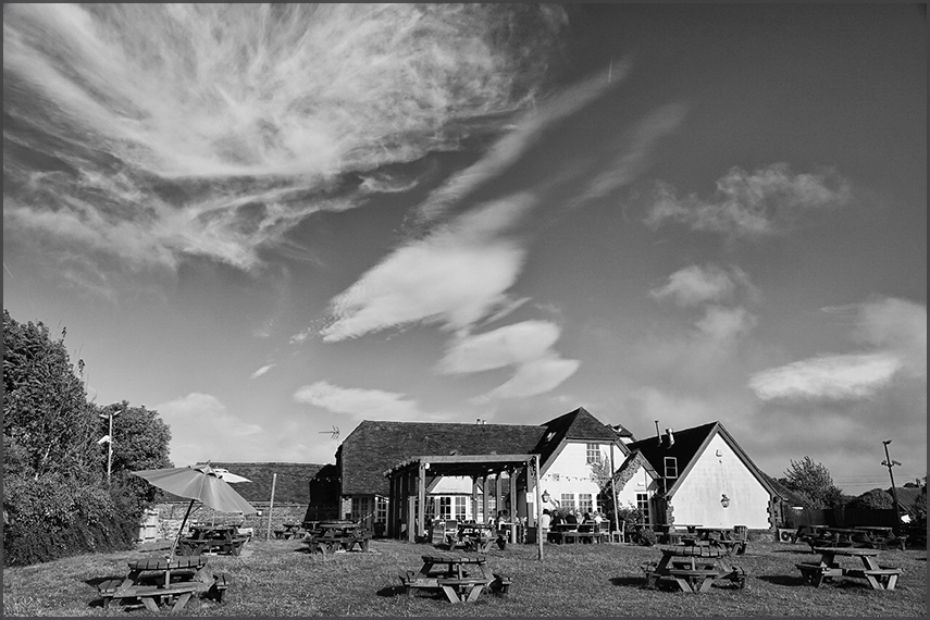 England travelogue in black&white (2025)
