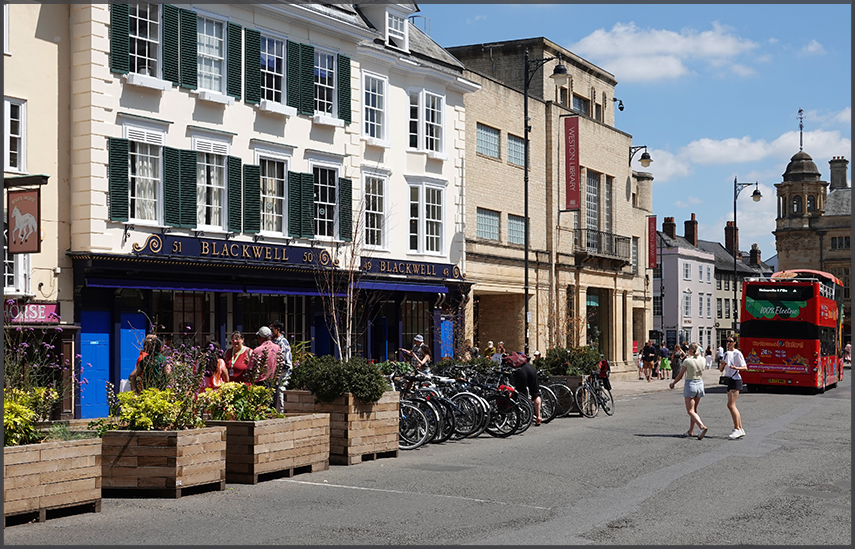 Oxford, 7-2025