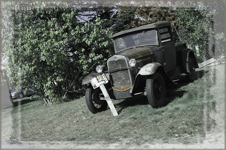 Nice vintage car!